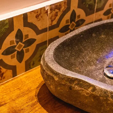 Via Roma 32 アパート